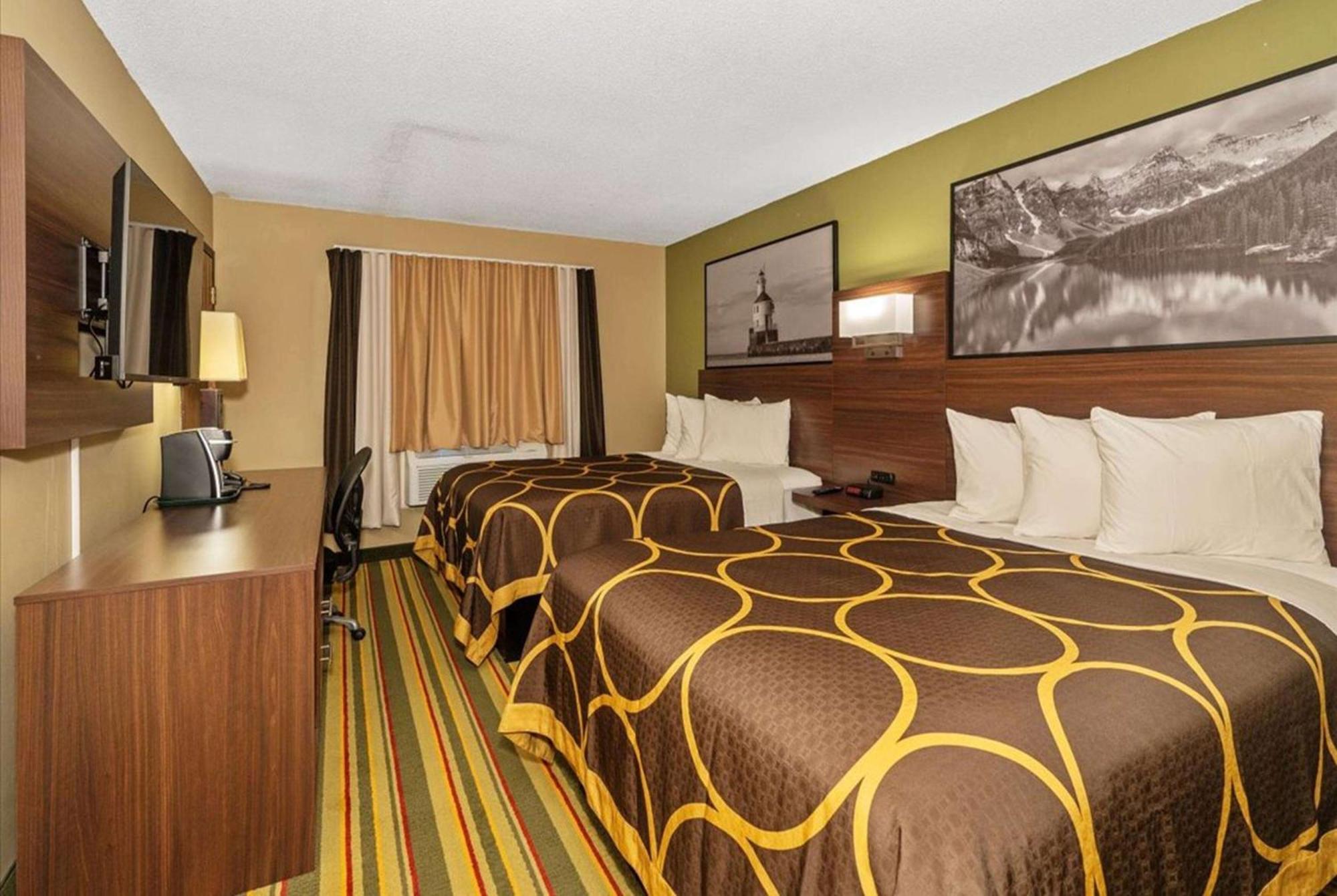 Super 8 By Wyndham Superior Wi Hotel ภายนอก รูปภาพ